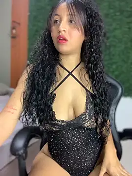 PaulaSweetFire  online show from February 2026 10:11:01 PM