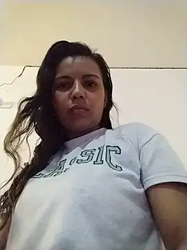 cinthia2011 online show from February 2026 09:04:01 PM