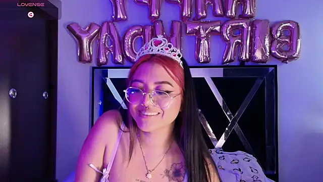 Snapshot of queen_of_you_heart chatting on February 2026 10:40:01 PM queen of you heart online show from February 2026 10:40:01 PM