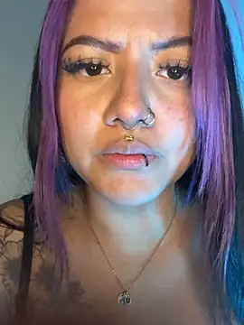 Snapshot of queen_of_you_heart chatting on March 2026 02:58:01 AM queen of you heart online show from March 2026 02:58:01 AM