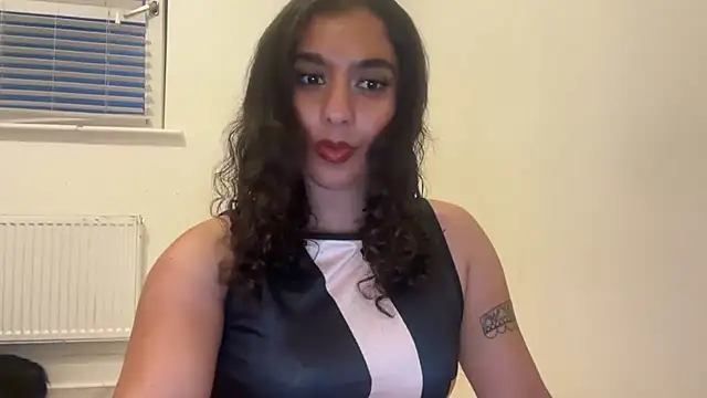 Snapshot of fayfay21@xh chatting on April 2026 08:17:01 PM fayfay21xh online show from April 2026 08:17:01 PM