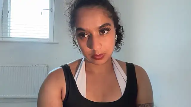 Snapshot of fayfay21@xh chatting on May 2026 07:10:02 PM fayfay21xh online show from May 2026 07:10:02 PM