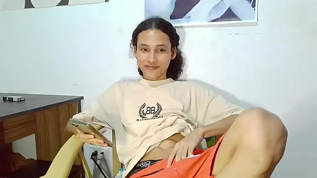 Snapshot of DeusGoth chatting on July 2026 04:21:01 AM DeusGoth online show from July 2026 04:21:01 AM