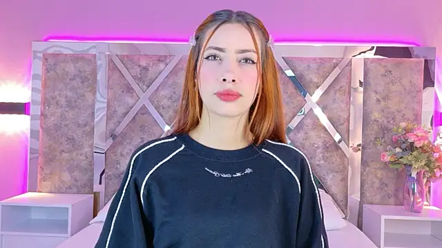 Snapshot of LolaGray__ chatting on May 2026 07:01:01 PM LolaGray online show from May 2026 07:01:01 PM