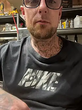 WIDBIGWHITECOCK online show from March 2026 09:59:02 AM