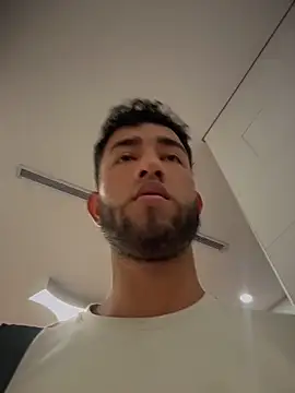 liam bronw online show from April 2026 06:58:02 PM