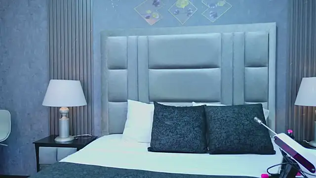 VioletFroost online show from January 2026 07:28:02 PM