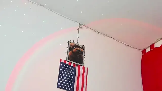 Snapshot of camilo_model chatting on January 2026 06:43:02 PM camilo model online show from January 2026 06:43:02 PM