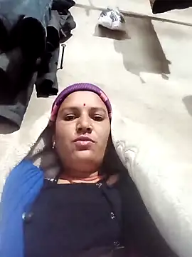 Hot hiuj online show from February 2026 09:13:01 PM