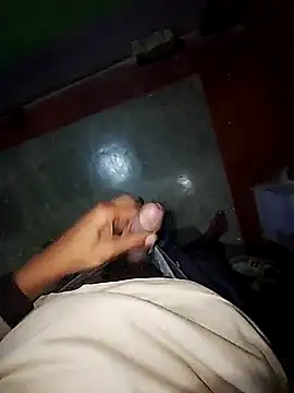 Snapshot of FuckerGuy45 chatting on January 2026 06:21:02 PM FuckerGuy45 online show from January 2026 06:21:02 PM