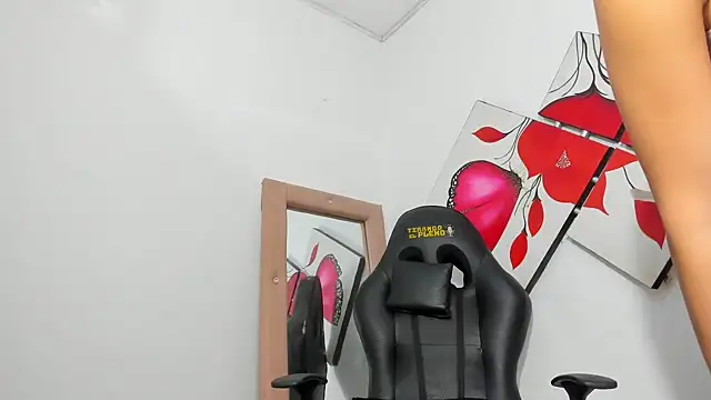 Snapshot of samyspresleyts chatting on December 2024 12:56:02 AM samyspresleyts online show from December 2024 12:56:02 AM