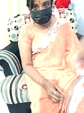 Tinarosy13 online show from February 2026 08:01:02 AM