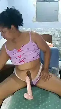 Snapshot of Isabel_and_Heckler chatting on February 2026 09:10:02 AM Isabel and Heckler online show from February 2026 09:10:02 AM