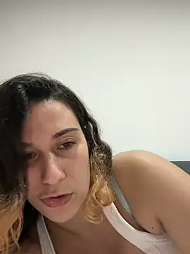 joanaguerreiru online show from March 2026 11:20:02 PM