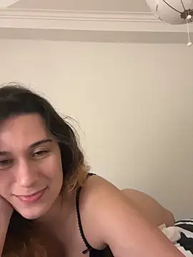 Snapshot of joanaguerreiru chatting on May 2026 11:43:02 PM joanaguerreiru online show from May 2026 11:43:02 PM