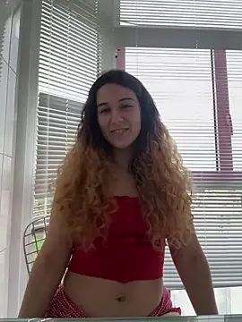 Snapshot of joanaguerreiru chatting on May 2026 07:19:01 PM joanaguerreiru online show from May 2026 07:19:01 PM