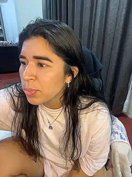 Snapshot of Minico25 chatting on June 2026 04:44:02 AM Minico25 online show from June 2026 04:44:02 AM