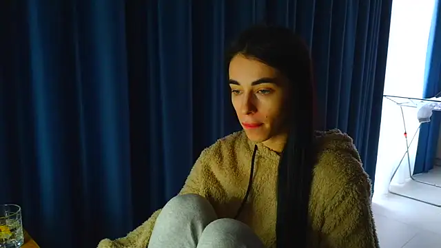 Vlada Elfie online show from April 2026 06:03:02 AM