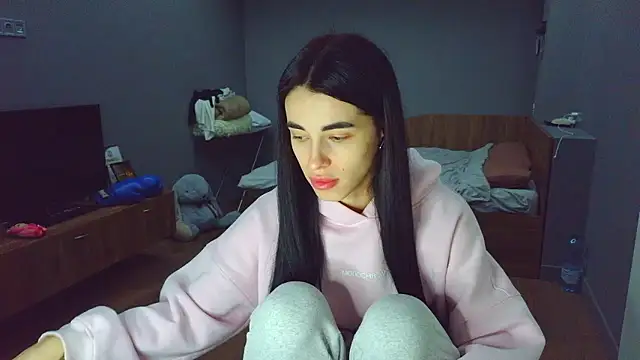 Vlada Elfie online show from April 2026 07:07:02 PM