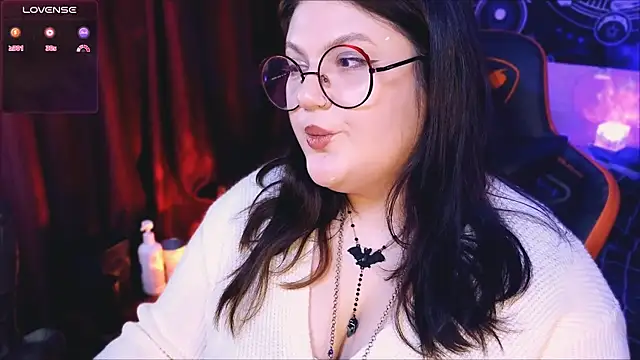 Snapshot of PixelMiss chatting on March 2026 07:03:01 AM PixelMiss online show from March 2026 07:03:01 AM