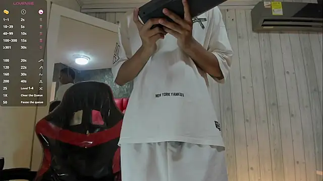  erick j online show from March 2026 08:09:01 PM