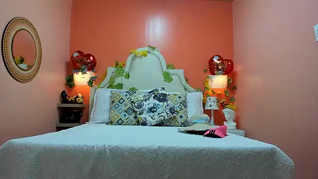 Snapshot of Dalila_Najjar_ chatting on April 2026 02:43:01 PM Dalila Najjar online show from April 2026 02:43:01 PM