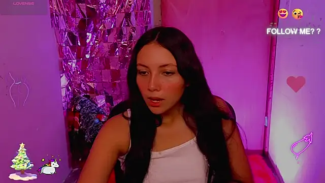 Snapshot of Julieta_26_ chatting on January 2026 02:00:01 PM Julieta 26 online show from January 2026 02:00:01 PM