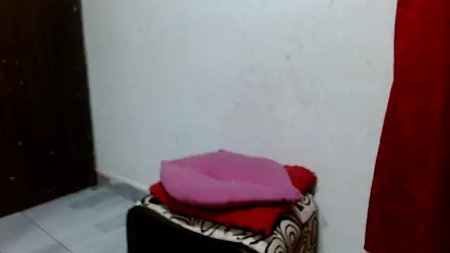 Snapshot of Calientes96 chatting on January 2026 03:30:02 AM Calientes96 online show from January 2026 03:30:02 AM