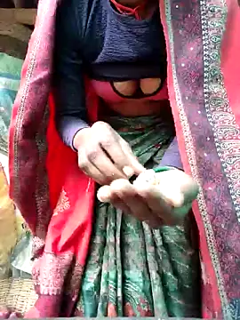 Snapshot of Queen_chayna chatting on February 2026 02:53:01 AM Queen chayna online show from February 2026 02:53:01 AM