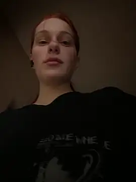 Lily Viola online show from March 2026 06:58:01 PM