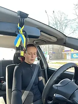 Lily Viola online show from March 2026 06:19:02 AM