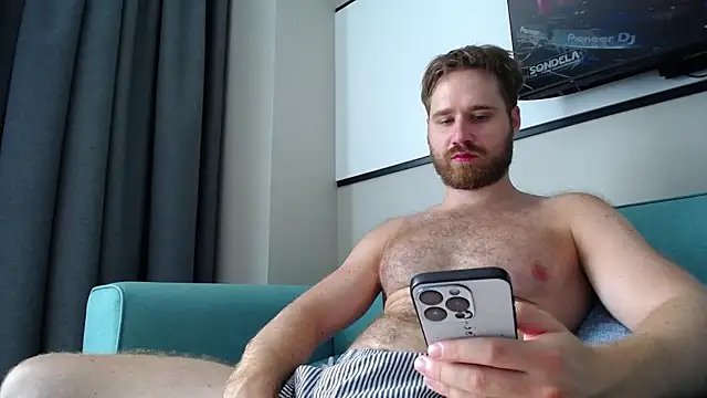 Snapshot of LorenzoLux chatting on March 2026 04:30:02 AM LorenzoLux online show from March 2026 04:30:02 AM