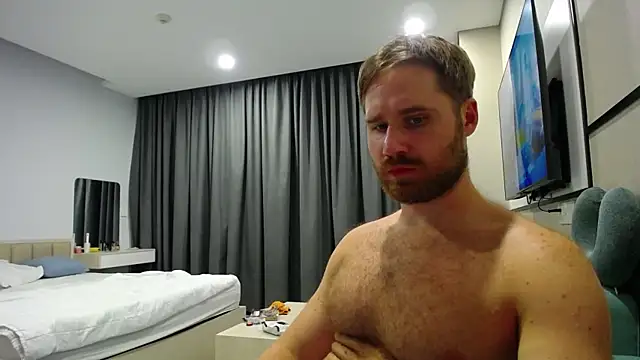 Snapshot of LorenzoLux chatting on April 2026 05:36:01 PM LorenzoLux online show from April 2026 05:36:01 PM