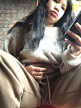 Snapshot of Minhkhue121 chatting on February 2026 01:48:01 AM Minhkhue121 online show from February 2026 01:48:01 AM