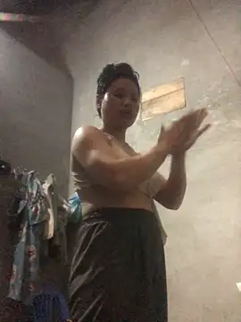 Snapshot of Minhkhue121 chatting on March 2026 12:33:02 PM Minhkhue121 online show from March 2026 12:33:02 PM