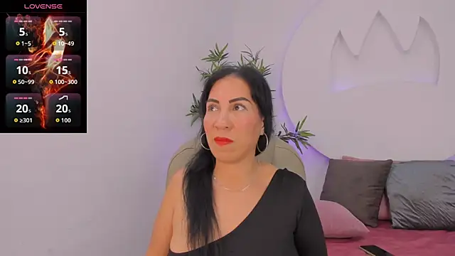 AmberJoyMilf online show from April 2026 07:58:02 PM