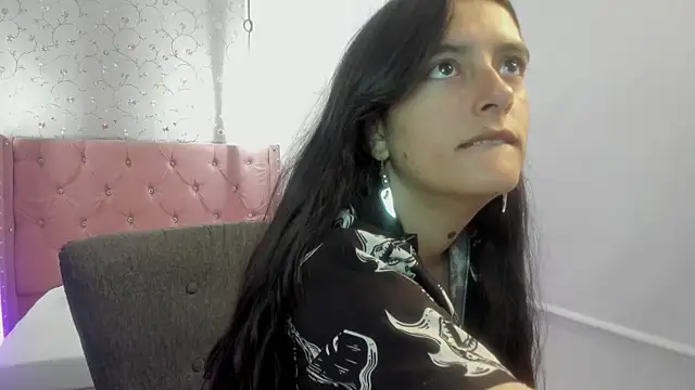 Snapshot of neujuuken1 chatting on January 2026 07:05:02 PM neujuuken1 online show from January 2026 07:05:02 PM