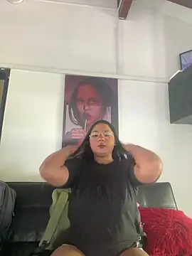 Isabella Belmont online show from February 2026 08:04:01 PM