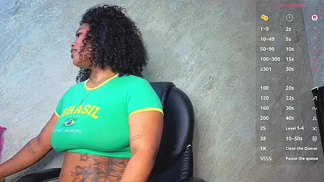 Snapshot of tanisha__lux chatting on July 2026 03:24:02 AM tanisha lux online show from July 2026 03:24:02 AM