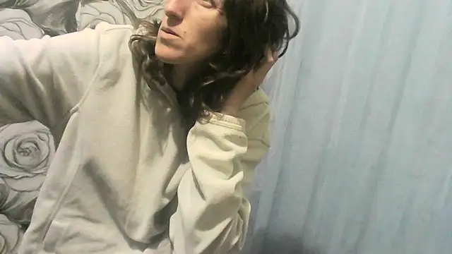  wolfxsnowy  online show from May 2026 06:09:01 AM