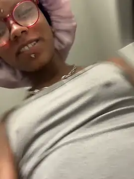 xouniq online show from January 2026 08:53:02 AM