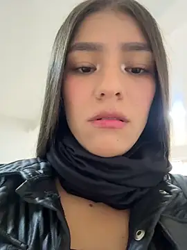 TaylorrHill online show from April 2026 07:40:02 PM