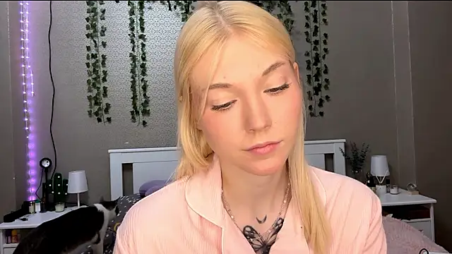 Snapshot of LlsabethHaze chatting on January 2026 03:28:02 PM LlsabethHaze online show from January 2026 03:28:02 PM