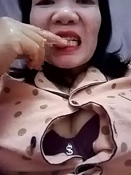 Snapshot of YINA-6969 chatting on January 2026 11:46:02 AM YINA-6969 online show from January 2026 11:46:02 AM