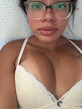 Snapshot of morceguinhapriv chatting on February 2026 07:21:01 PM morceguinhapriv online show from February 2026 07:21:01 PM