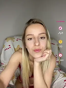 Snapshot of RahellaBlonde1 chatting on May 2026 07:40:02 PM RahellaBlonde1 online show from May 2026 07:40:02 PM