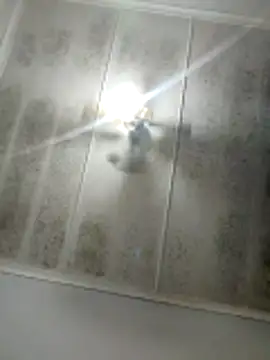 Snapshot of DrosXO chatting on February 2026 05:47:02 PM DrosXO online show from February 2026 05:47:02 PM