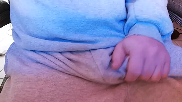 Dominic2295 online show from February 2026 07:07:01 AM