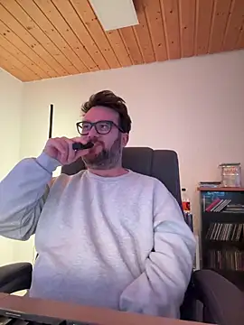 Dominic2295 online show from February 2026 02:32:02 PM