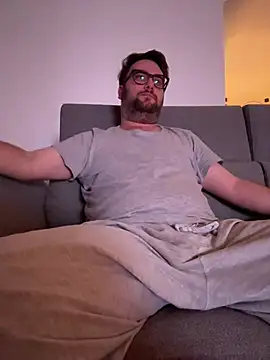 Dominic2295 online show from February 2026 04:46:01 AM